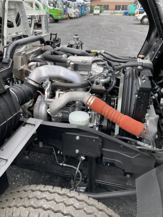 いすゞ フォワード 2RG-FRR90S4(2WD)の写真34