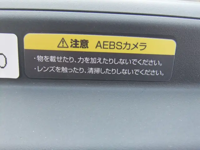 いすゞ エルフ 2RG-NKR88A(2WD)の写真26