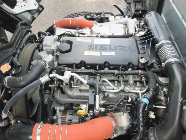 いすゞ エルフ 2RG-NKR88A(2WD)の写真32