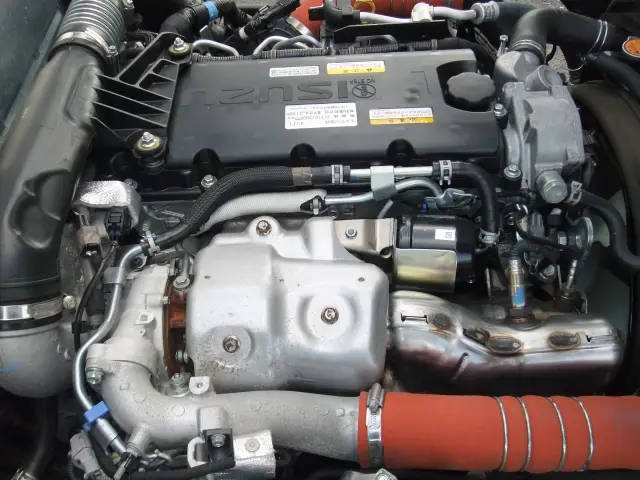 いすゞ エルフ 2RG-NKR88A(2WD)の写真35