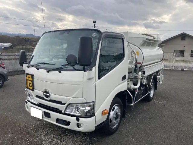 日野 デュトロ 2DG-XZU675M(4WD)の写真1