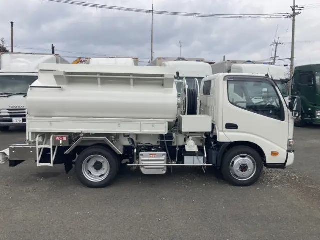 日野 デュトロ 2DG-XZU675M(4WD)の写真5