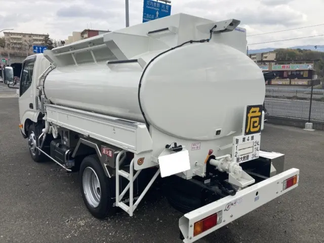 日野 デュトロ 2DG-XZU675M(4WD)の写真6