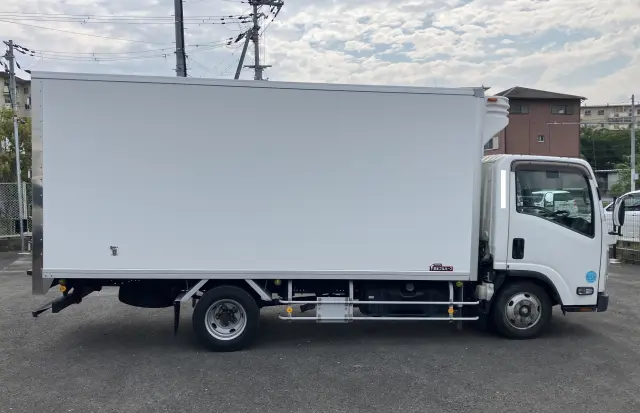 いすゞ エルフ TPG-NMR85AN(2WD)の写真5