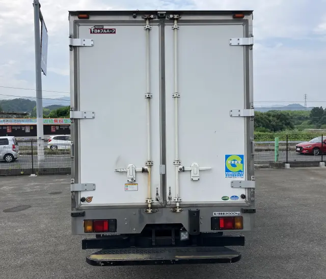 いすゞ エルフ TPG-NMR85AN(2WD)の写真8