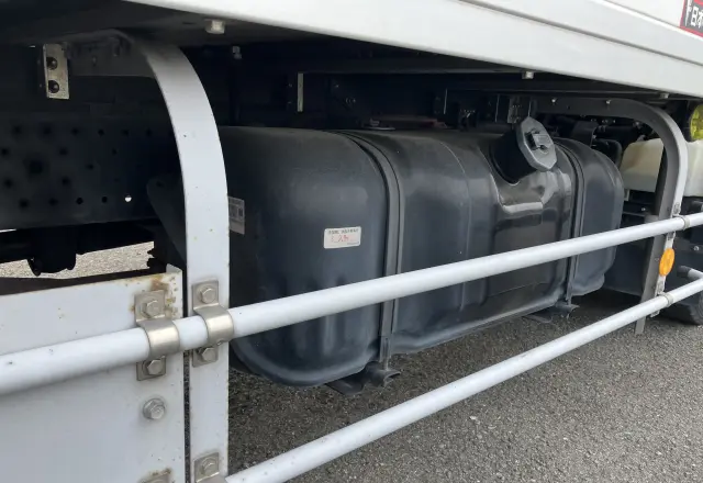 いすゞ エルフ TPG-NMR85AN(2WD)の写真13