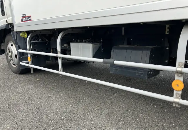 いすゞ エルフ TPG-NMR85AN(2WD)の写真23