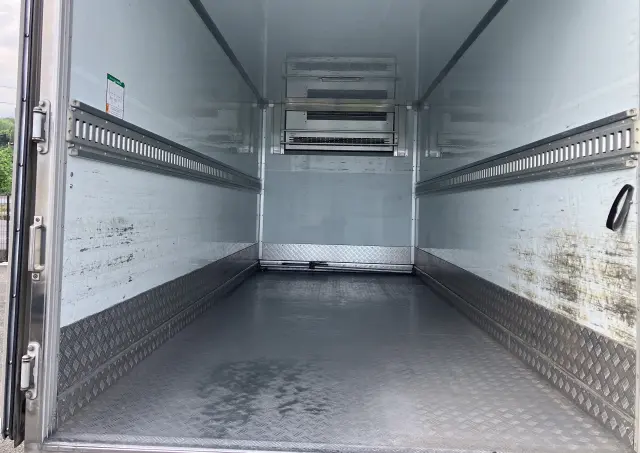 いすゞ エルフ TPG-NMR85AN(2WD)の写真27