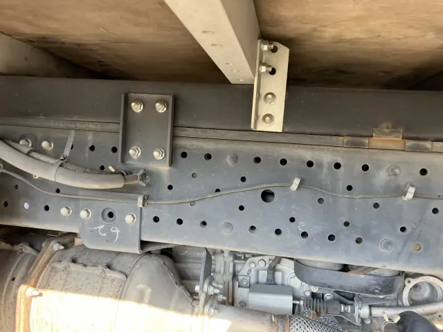 いすゞ エルフ TPG-NLR85AN(2WD)の写真7