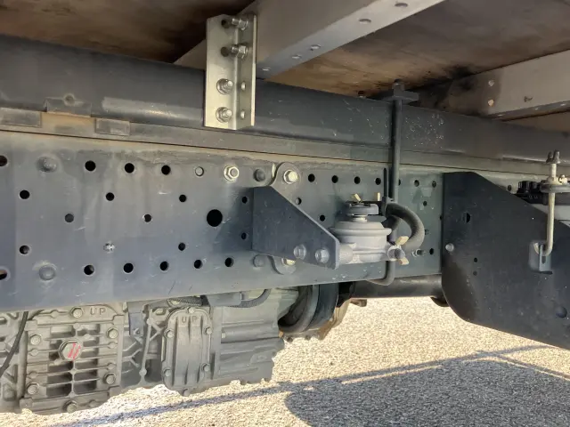 いすゞ エルフ TPG-NLR85AN(2WD)の写真12