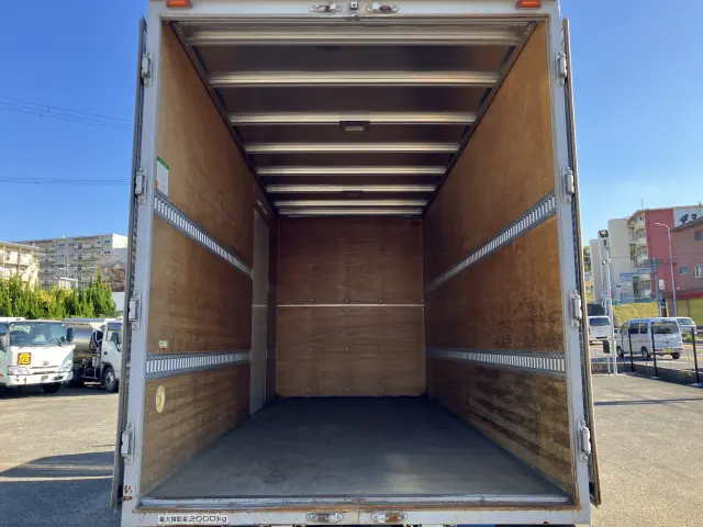 いすゞ エルフ TPG-NLR85AN(2WD)の写真20