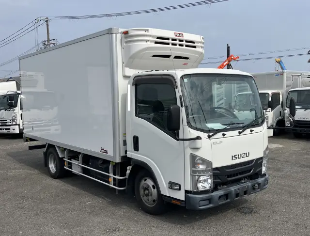 いすゞ エルフ TPG-NMR85AN(2WD)の写真3