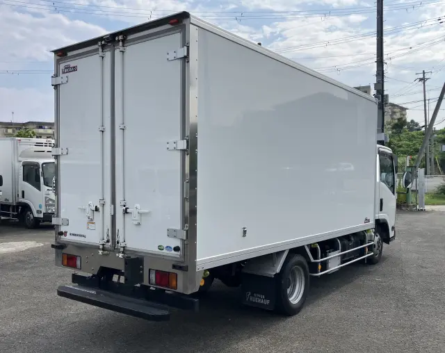 いすゞ エルフ TPG-NMR85AN(2WD)の写真6