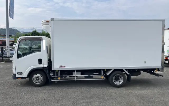 いすゞ エルフ TPG-NMR85AN(2WD)の写真7