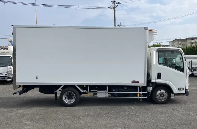 いすゞ エルフ TPG-NMR85AN(2WD)の写真8