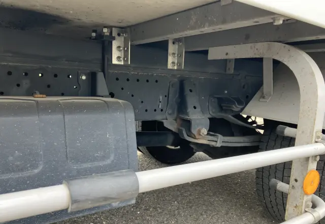 いすゞ エルフ TPG-NMR85AN(2WD)の写真14