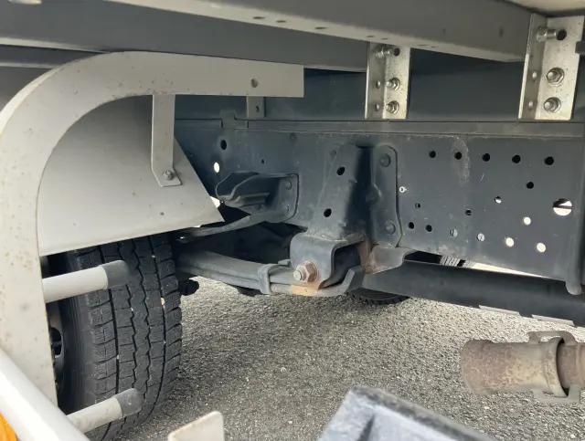 いすゞ エルフ TPG-NMR85AN(2WD)の写真15