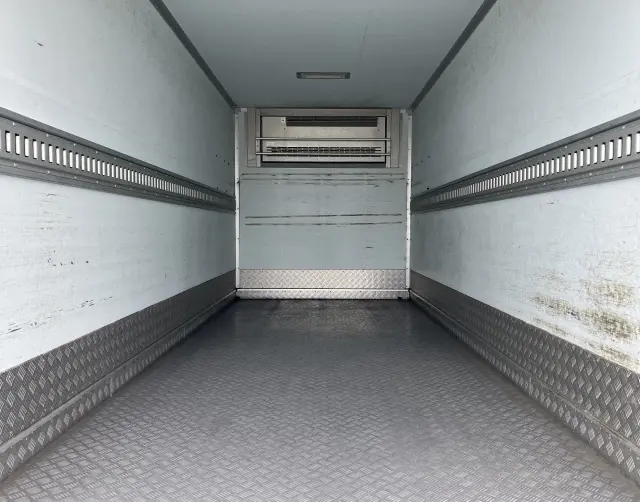 いすゞ エルフ TPG-NMR85AN(2WD)の写真31