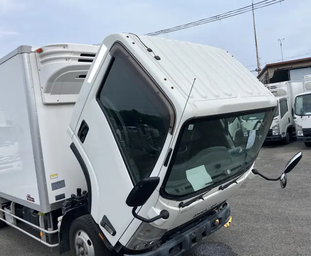 いすゞ エルフ TPG-NMR85AN(2WD)の写真34