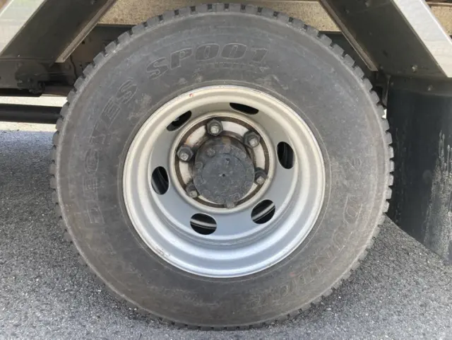 いすゞ フォワード 2PG-FRR90S2(2WD)の写真9