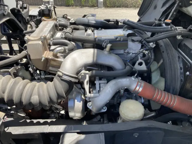 いすゞ フォワード 2PG-FRR90S2(2WD)の写真28