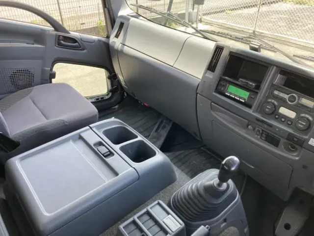 いすゞ フォワード 2PG-FRR90S2(2WD)の写真43