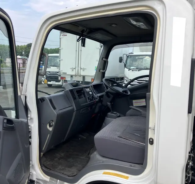 いすゞ エルフ 2RG-NMR88ANの写真12