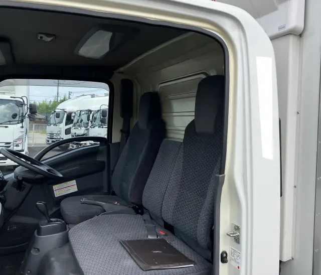 いすゞ エルフ 2RG-NMR88ANの写真24