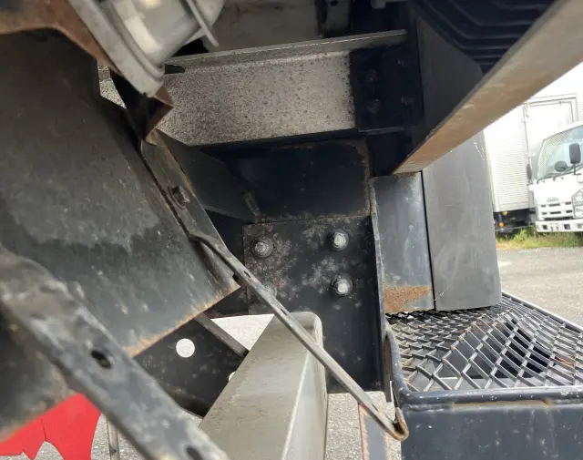 いすゞ フォワード 2PG-FRR90S2(2WD)の写真13