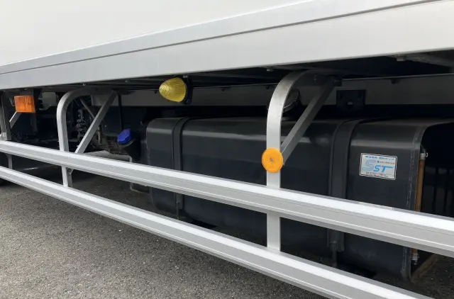 いすゞ フォワード 2PG-FRR90S2(2WD)の写真14