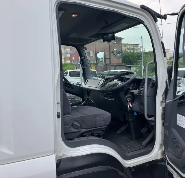 いすゞ フォワード 2PG-FRR90S2(2WD)の写真20