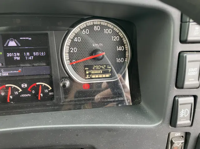 いすゞ フォワード 2PG-FRR90S2(2WD)の写真26