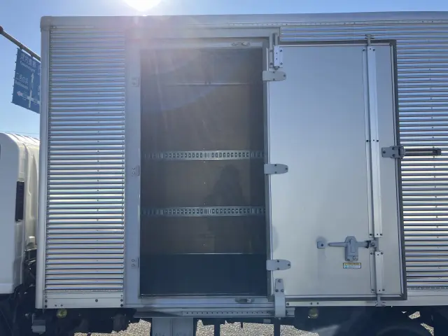 いすゞ エルフ TKG-NLR85AN(2WD)の写真7