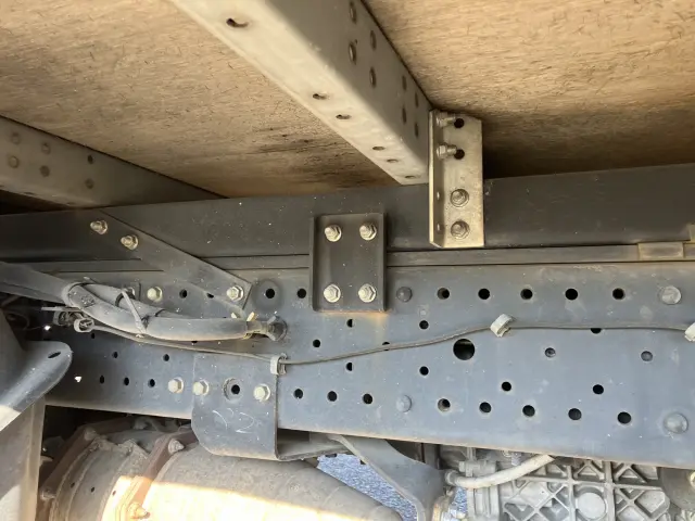 いすゞ エルフ TKG-NLR85AN(2WD)の写真13