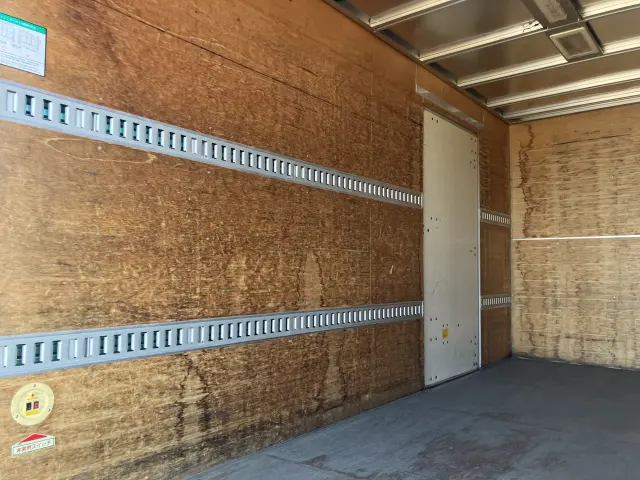 いすゞ エルフ TKG-NLR85AN(2WD)の写真26