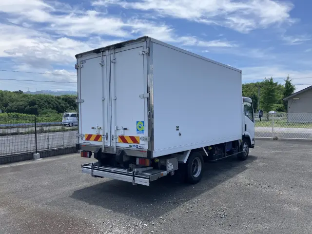 いすゞ エルフ TPG-NPR85AN(2WD)の写真6