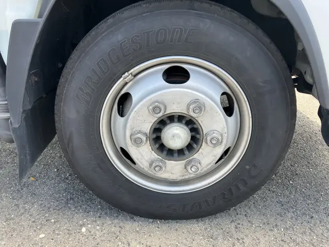 いすゞ エルフ TPG-NPR85AN(2WD)の写真9