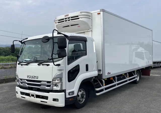 いすゞ フォワード 2PG-FRR90S2(2WD)の写真1