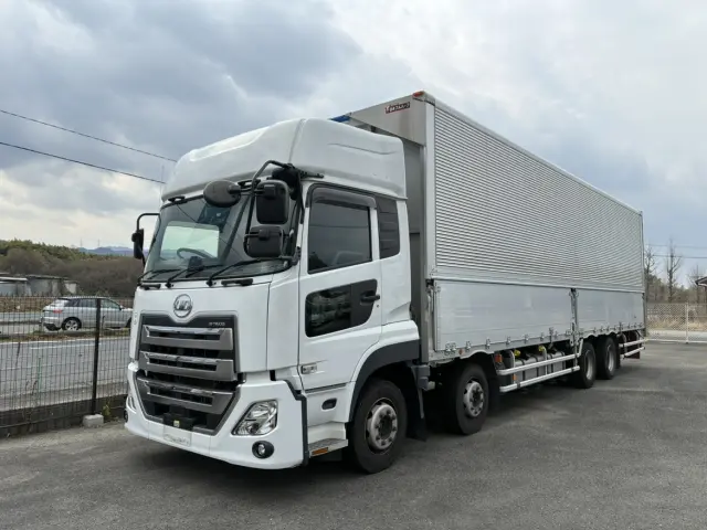 UD クオン 2RG-CG5FA(8x4)の写真1