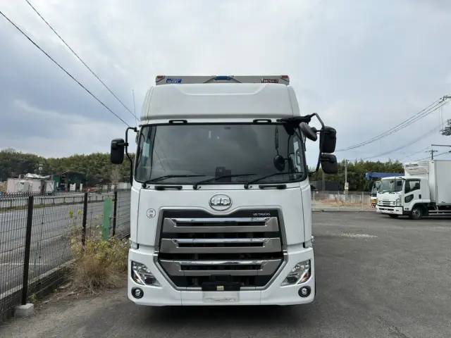 UD クオン 2RG-CG5FA(8x4)の写真2