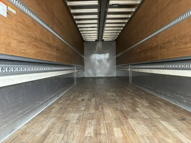 UD クオン 2RG-CG5FA(8x4)の写真15