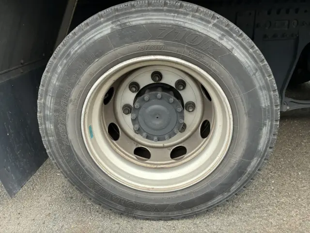 UD クオン 2RG-CG5FA(8x4)の写真21