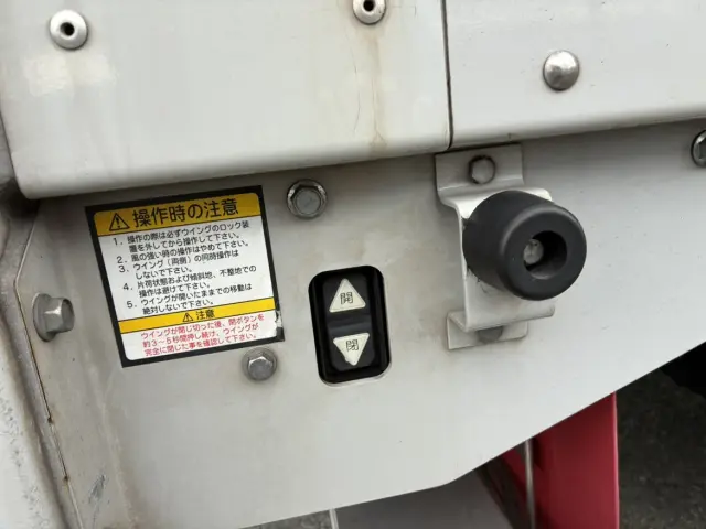 UD クオン 2RG-CG5FA(8x4)の写真23