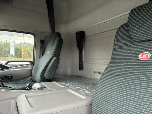 UD クオン 2RG-CG5FA(8x4)の写真28