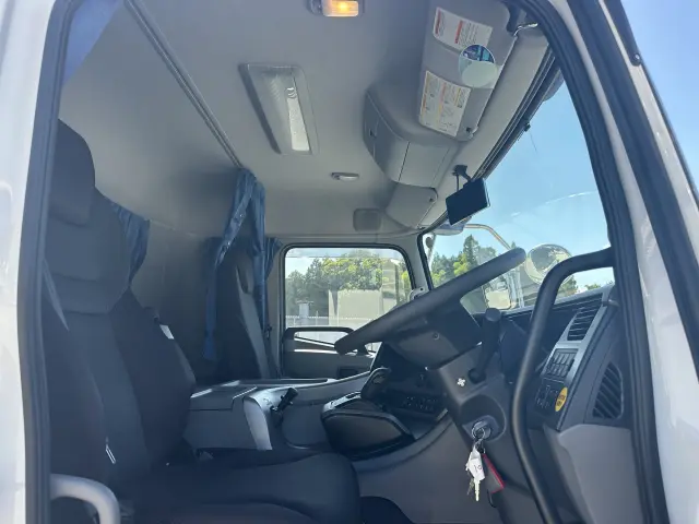 ＵＤ クオン 2RG-CG5FA(8x4)の写真15