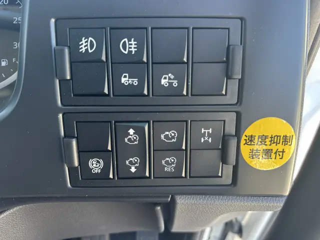 ＵＤ クオン 2RG-CG5FA(8x4)の写真21