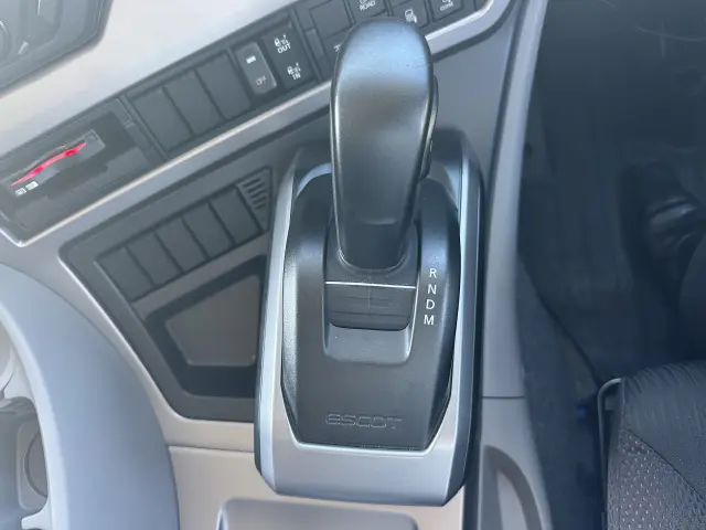 ＵＤ クオン 2RG-CG5FA(8x4)の写真25