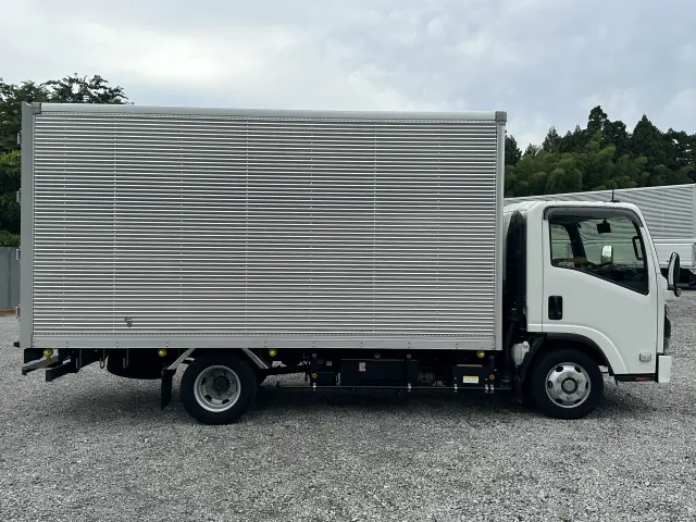 いすゞ エルフ 2RG-NPR88AM(2WD)の写真6