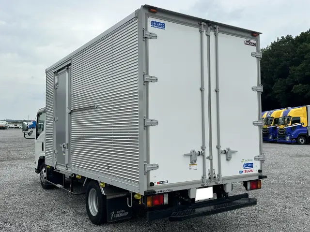 いすゞ エルフ 2RG-NPR88AM(2WD)の写真10