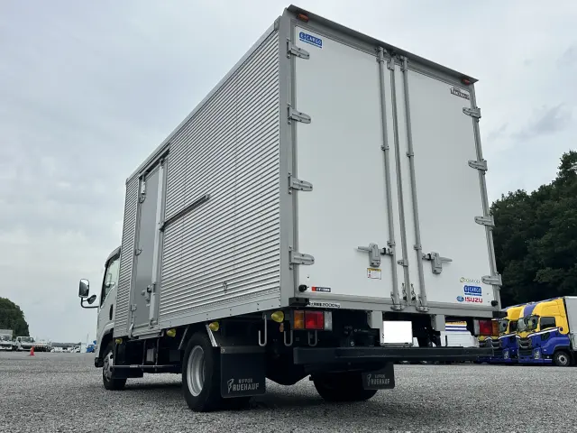 いすゞ エルフ 2RG-NPR88AM(2WD)の写真11